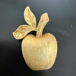 Vintage AVON Signed Apple Brooch Lapel Pin  Brushed Gold‎ tone 1 1/4" X 3/4"